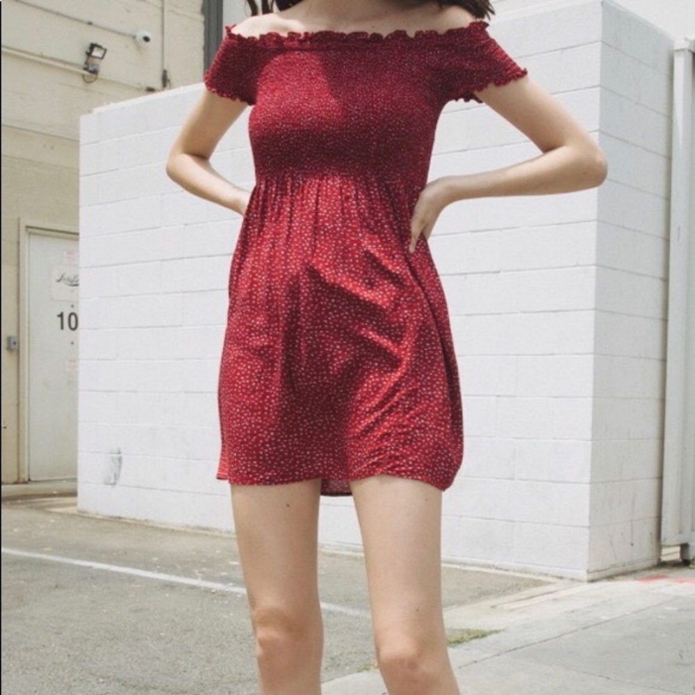 ⚡️BRANDY MELVILLE | Red Caley Floral Dress